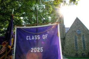 Class of 2025 purple banner